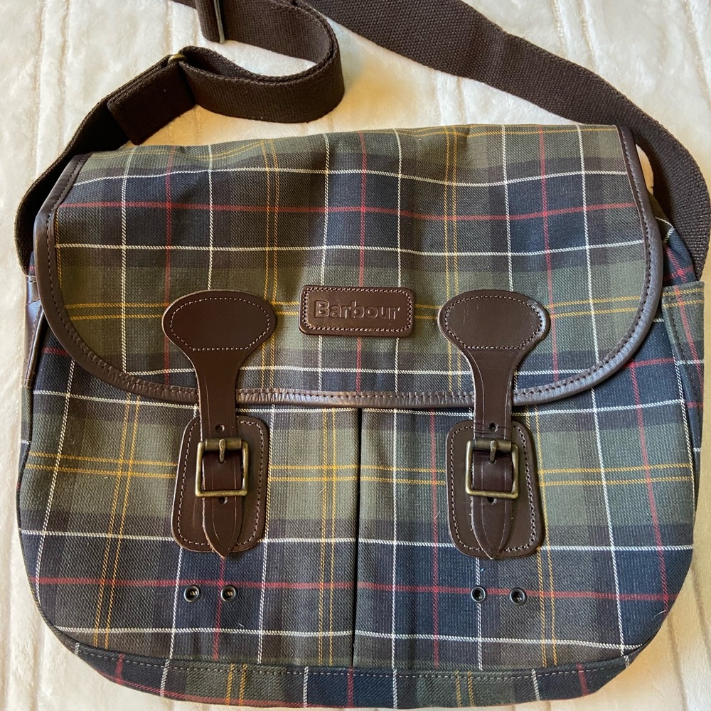 Barbour Classic Tartan Tarras Messenger bag